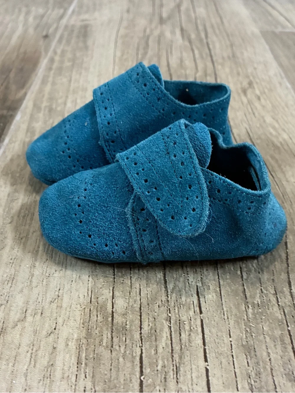 Teal Blue Suede Baby Crib Shoes Brogue Oxford Velcro Soft Sole Size 2